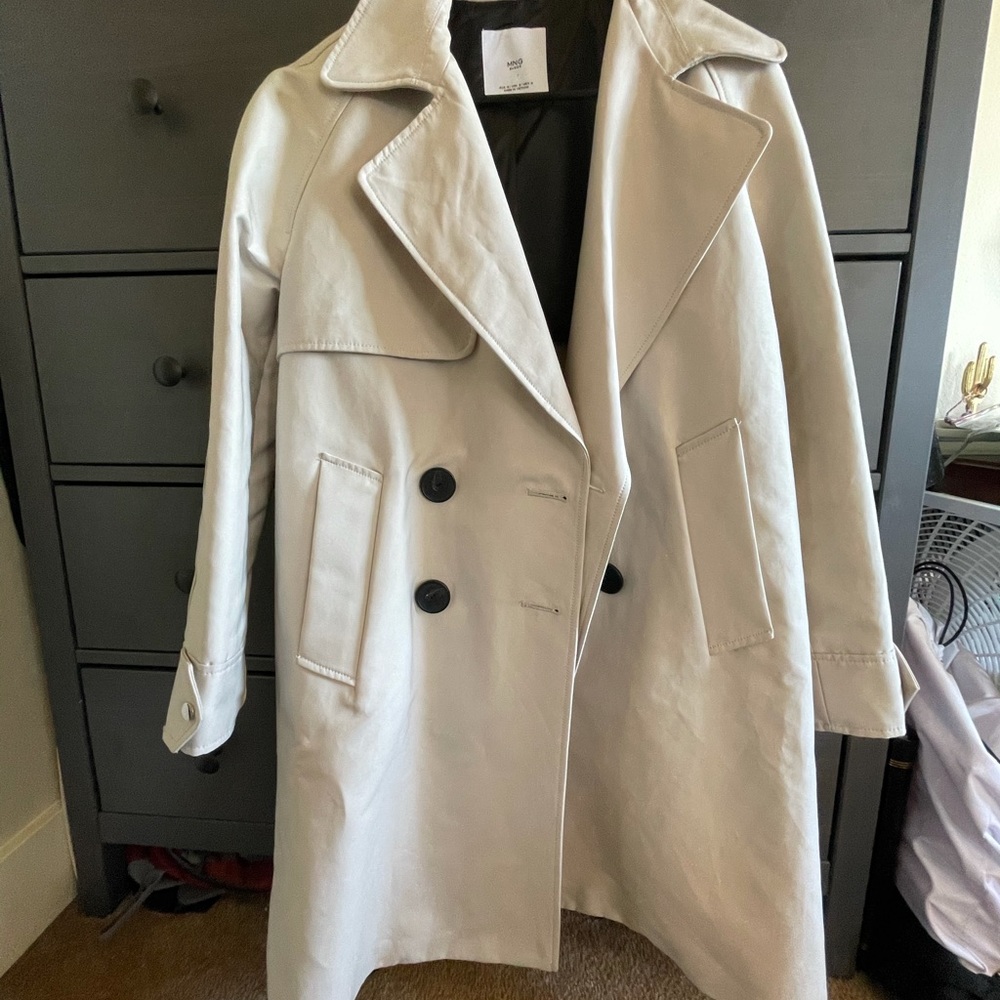 ❣️LAST PRICE DROP❣️ Cream/ bone trench coat NWOT!
